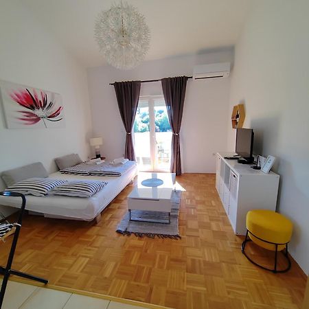 Apartman Roko, Pula Hrvatska Экстерьер фото